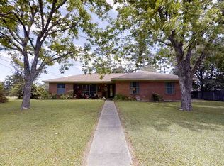 405 Timberlane Dr, Jasper, TX 75951