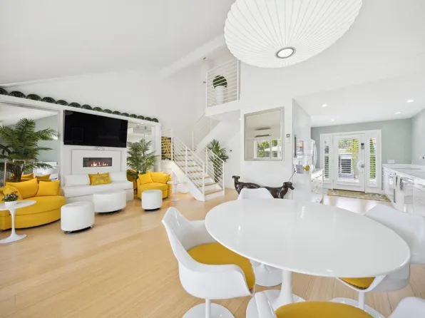 372 Las Casitas Court, Sonoma, CA 95476