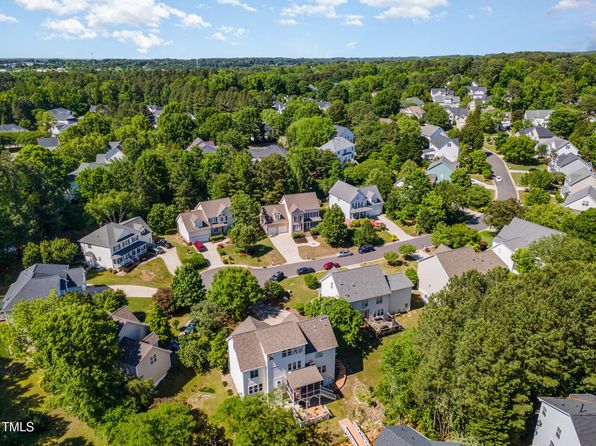 1221 Tartarian Trl, Apex, NC 27502