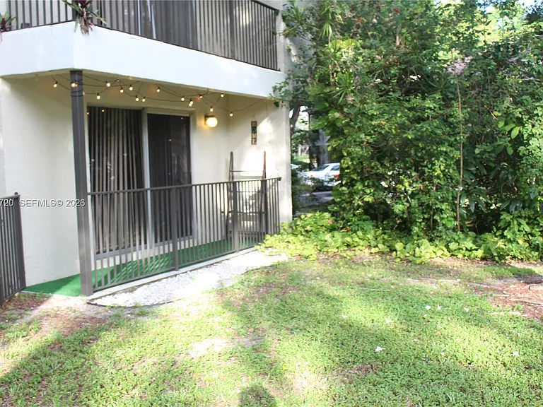 110 Gardens Dr #103 — Photo 26