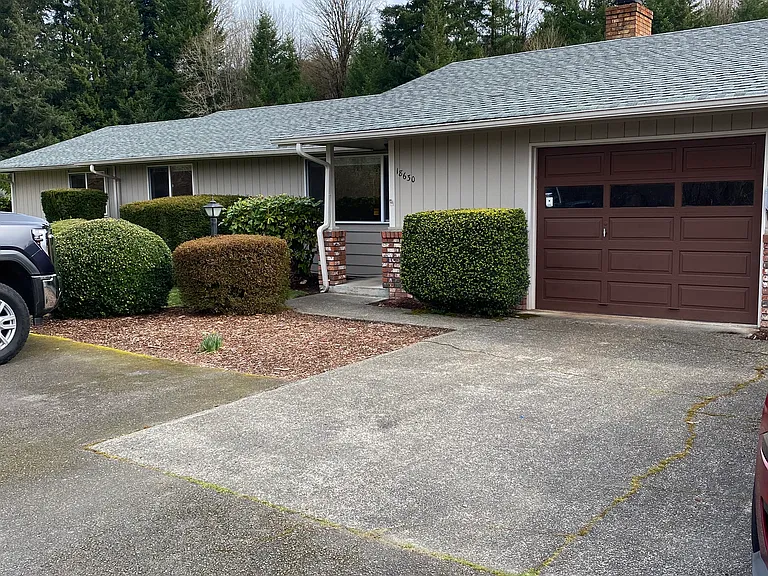 18630 Albany St SW — Photo 20