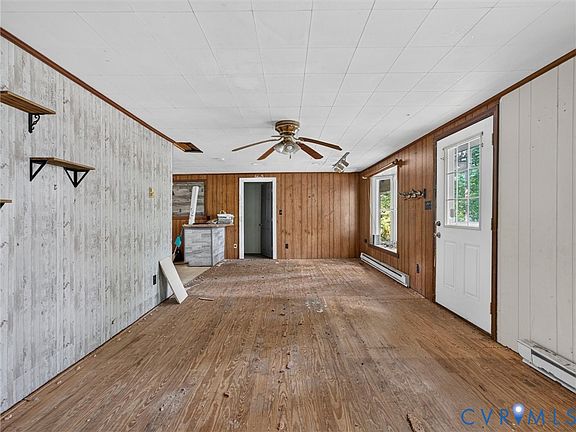 5th image of 64 Lakeside Dr