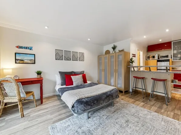 11589 Snowpeak Way Unit 105, Truckee, CA 96161