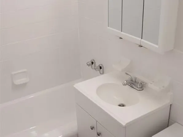 104-20 Queens Boulevard image 4 of 29