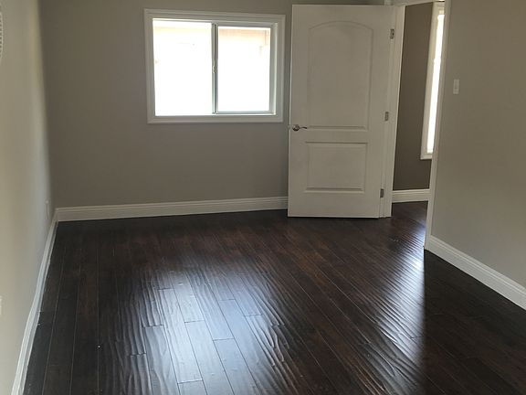 4th image of 320 S California Ave #Single