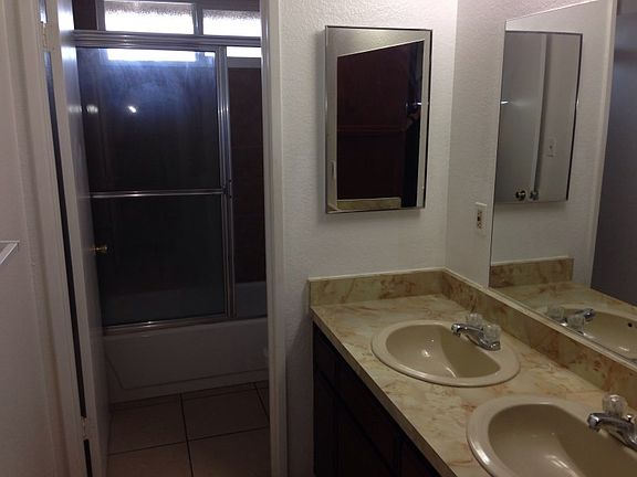 5th image of 1811 W Crestwood Ln APT 9
