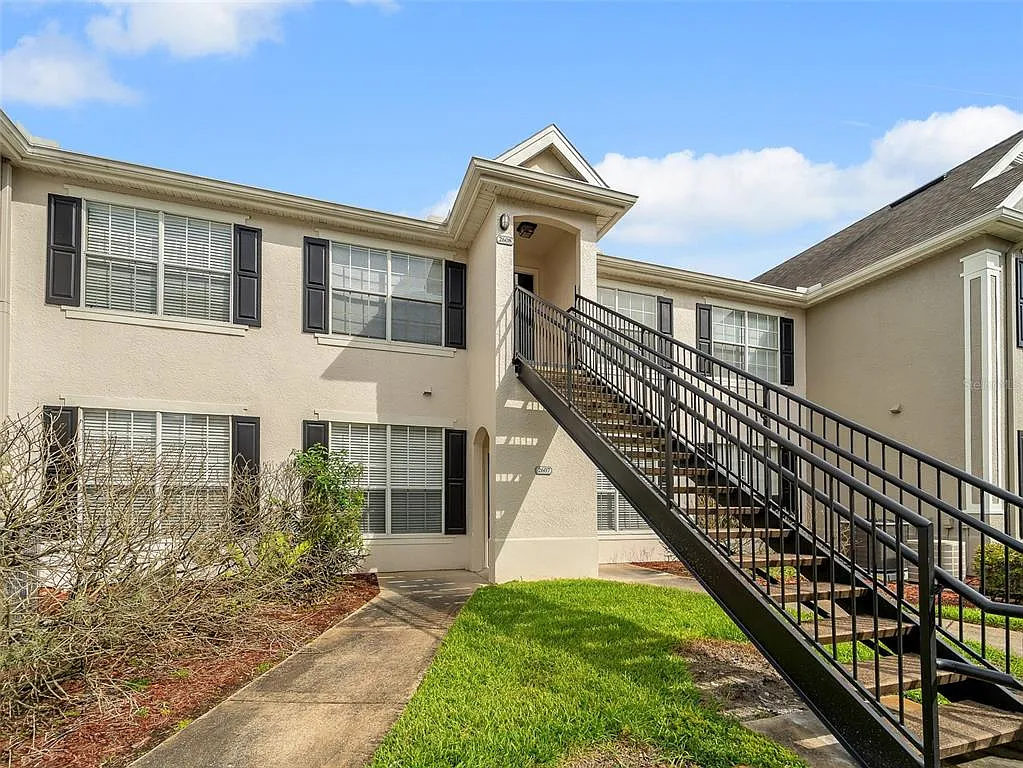 1 bed, 1.0 bath, 495 sqft, $1,350 — Photo 1