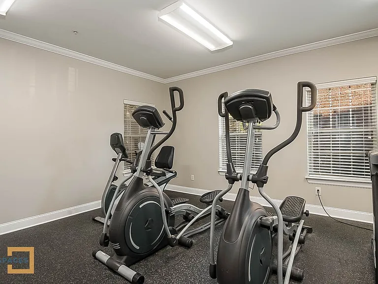3218 Veterans Memorial Pkwy #3X3 — Photo 31