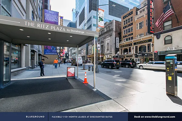 Rented by The Blueground | media 167