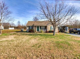 9935 Gray Fox Dr, Christiana, TN 37037