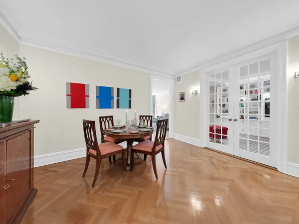 1150 5th Avenue image 3 of 9