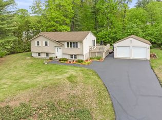 1 Nora Rd, Merrimack, NH 03054