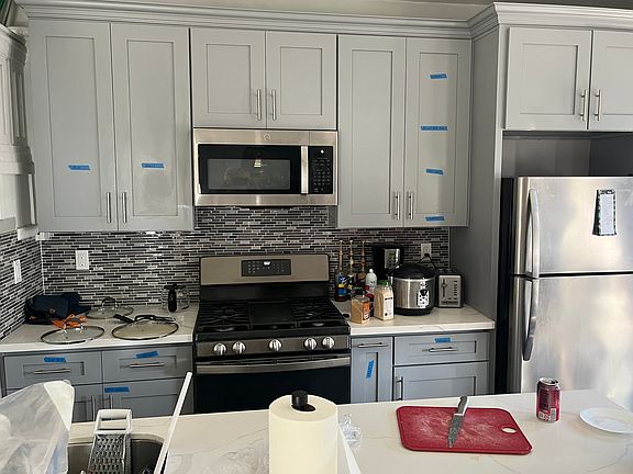 New kitchen with new appliances including plumbed Keurig (no reservoir to fill).