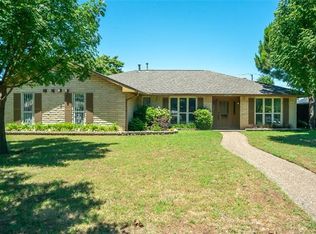 12545 Lochmeadows Dr, Dallas, TX 75244