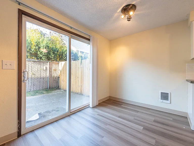 15500 SE East Ave — Photo 4