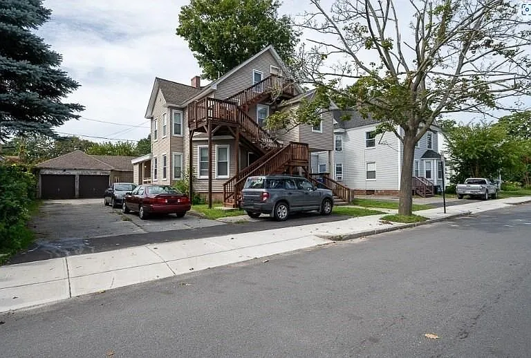 43 Wachusett St #4 — Photo 1