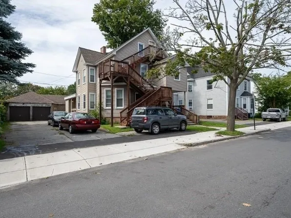 43 Wachusett St #4, Worcester, MA 01609