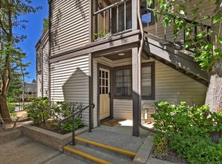 101 Village Rd, Lake Arrowhead, CA 92352