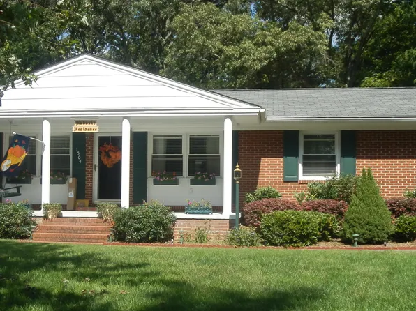 1504 Ridgeway Cres, Athens, TN 37303