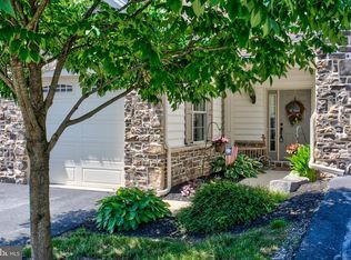 6 Pfautz Cir, Elizabethtown, PA 17022