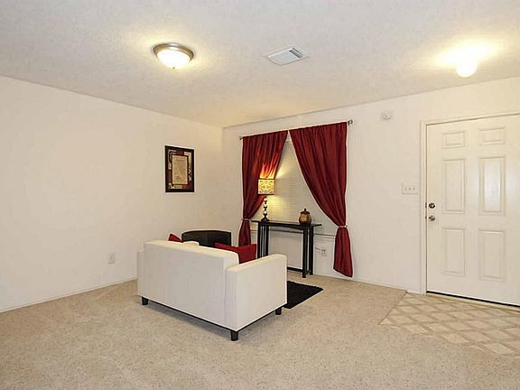 5th image of 5902 Clerkenwell Dr