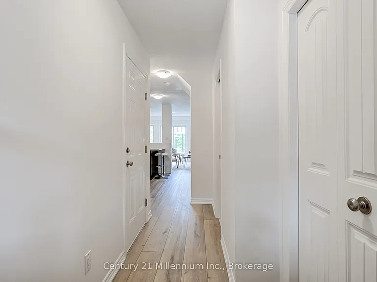 37 Silver Glen Blvd — Photo 7