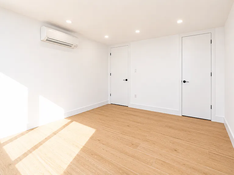 323 Hart St #1E — Photo 14