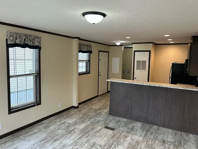 625 15th St SE — Photo 110