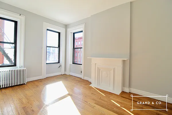 Rented by Grand & Co. | media 1