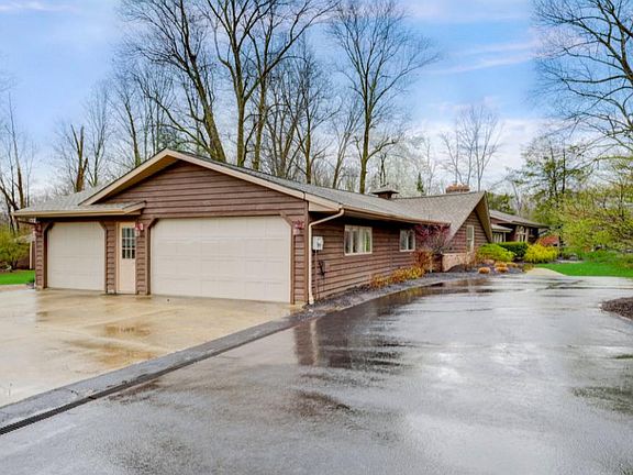 3rd image of 12930 Lynn Dr