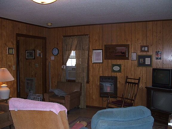 3rd image of 11997 Highway 330