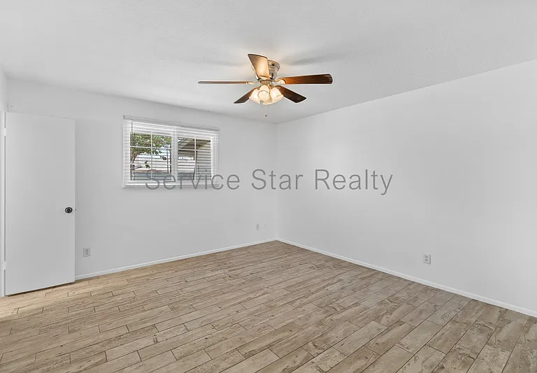 923 E Wesleyan Dr — Photo 21