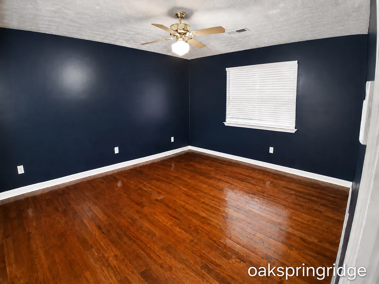 4 bed, 1630 sqft, $1,995 — Photo 2