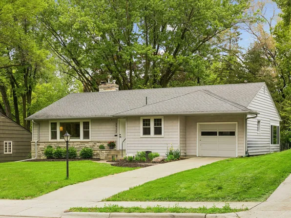 3932 W 58th St, Edina, MN 55424