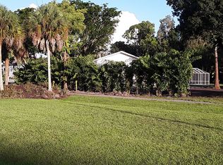 883 Cassena Rd, Naples, FL 34108