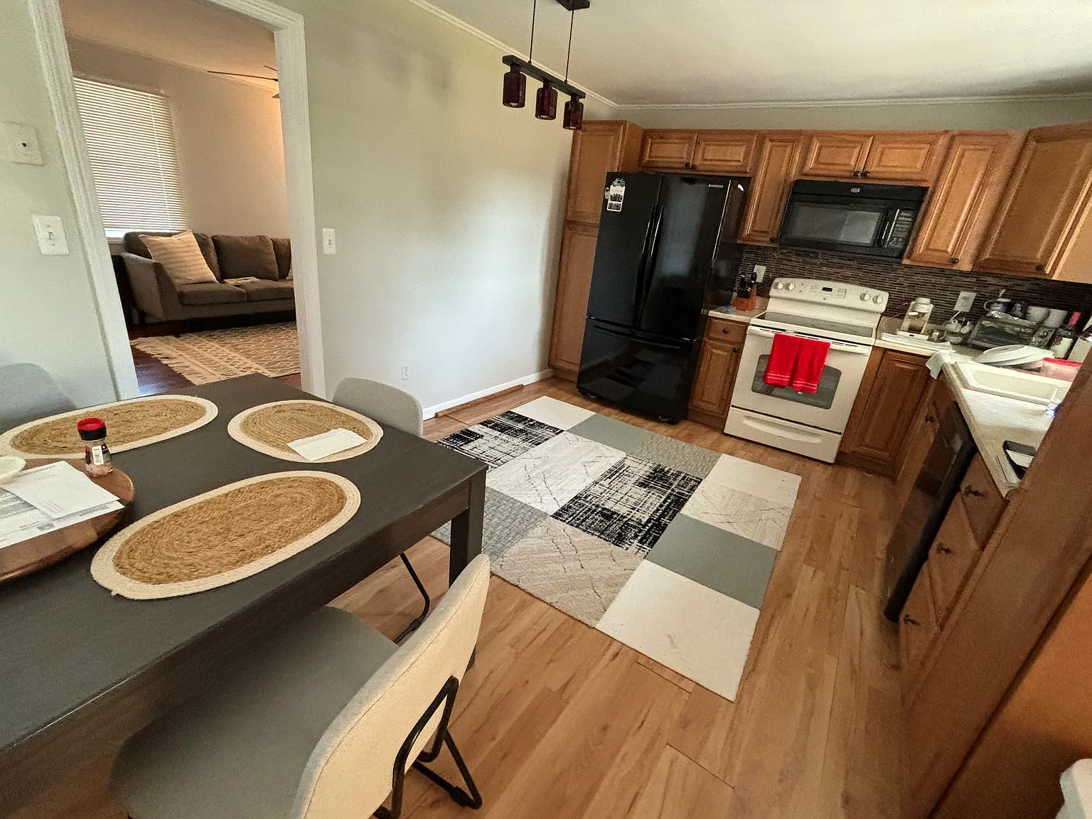 95 Lafayette Ave — Photo 3