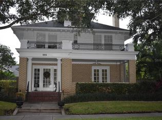 555 17th Ave NE, Saint Petersburg, FL 33704