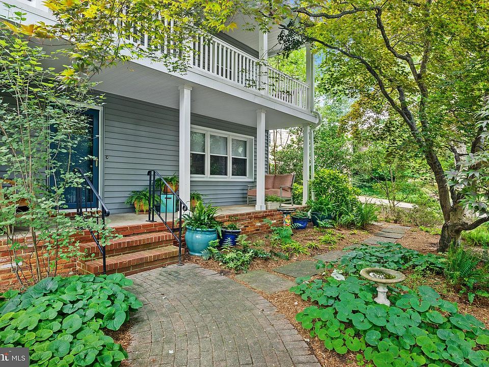 1st image of 114 Tarragon Ln