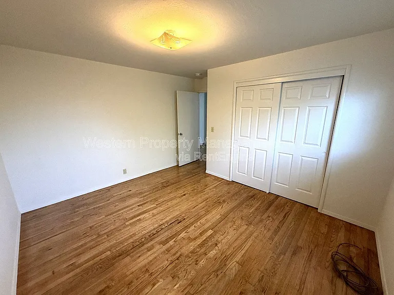 4610 Garnet St — Photo 7