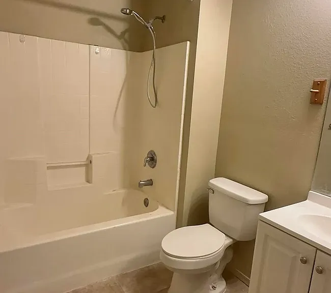 486 S 15th Ave #B — Photo 11