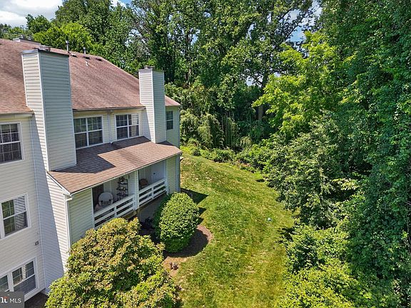4th image of 130 Deerfield Ct #130