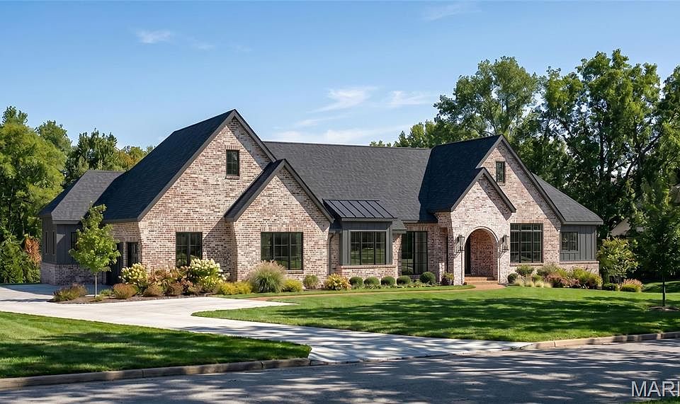 1st image of 1 Sedona Manor Hl