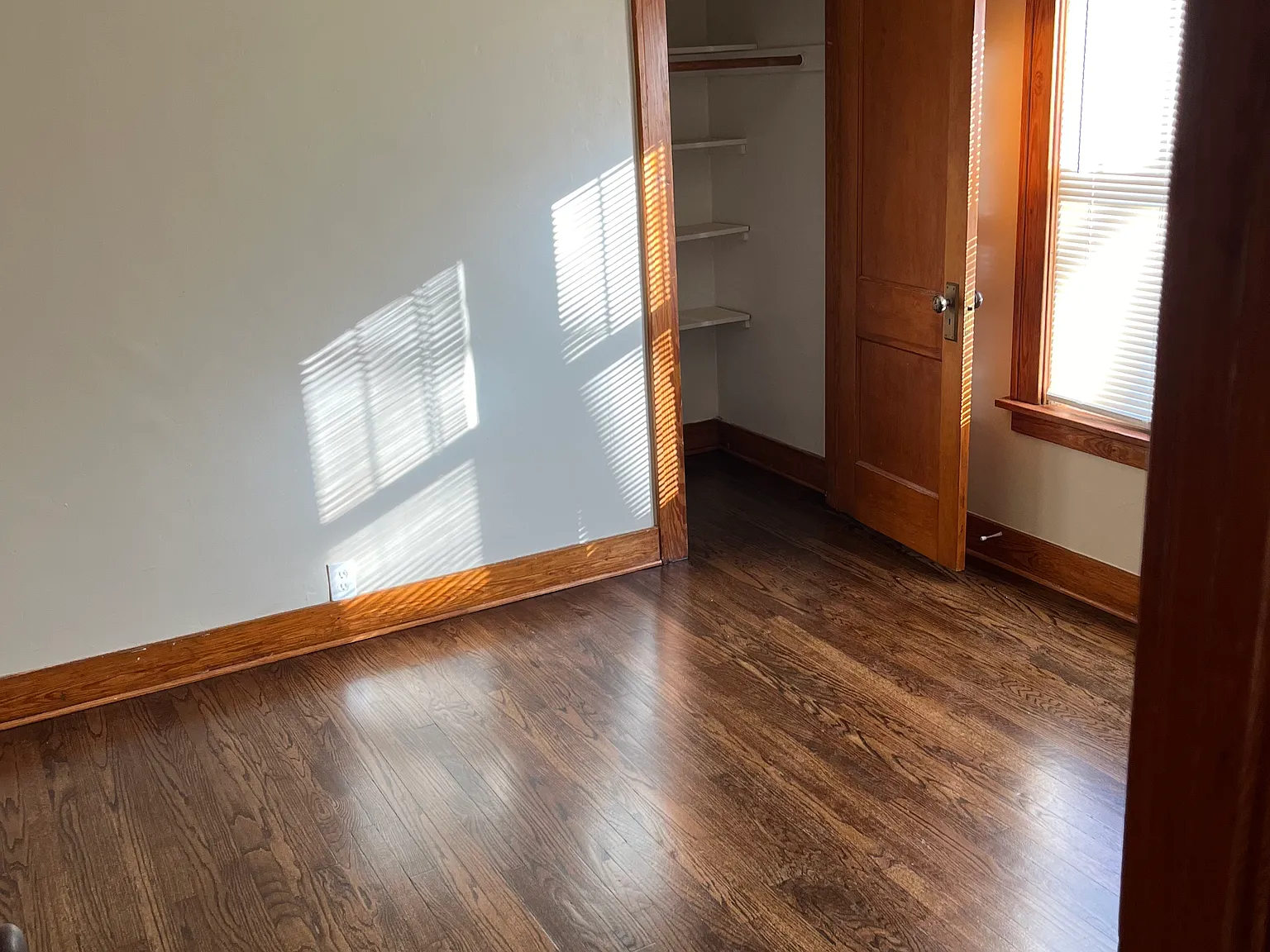 2 bed, 864 sqft, $1,700 — Photo 4
