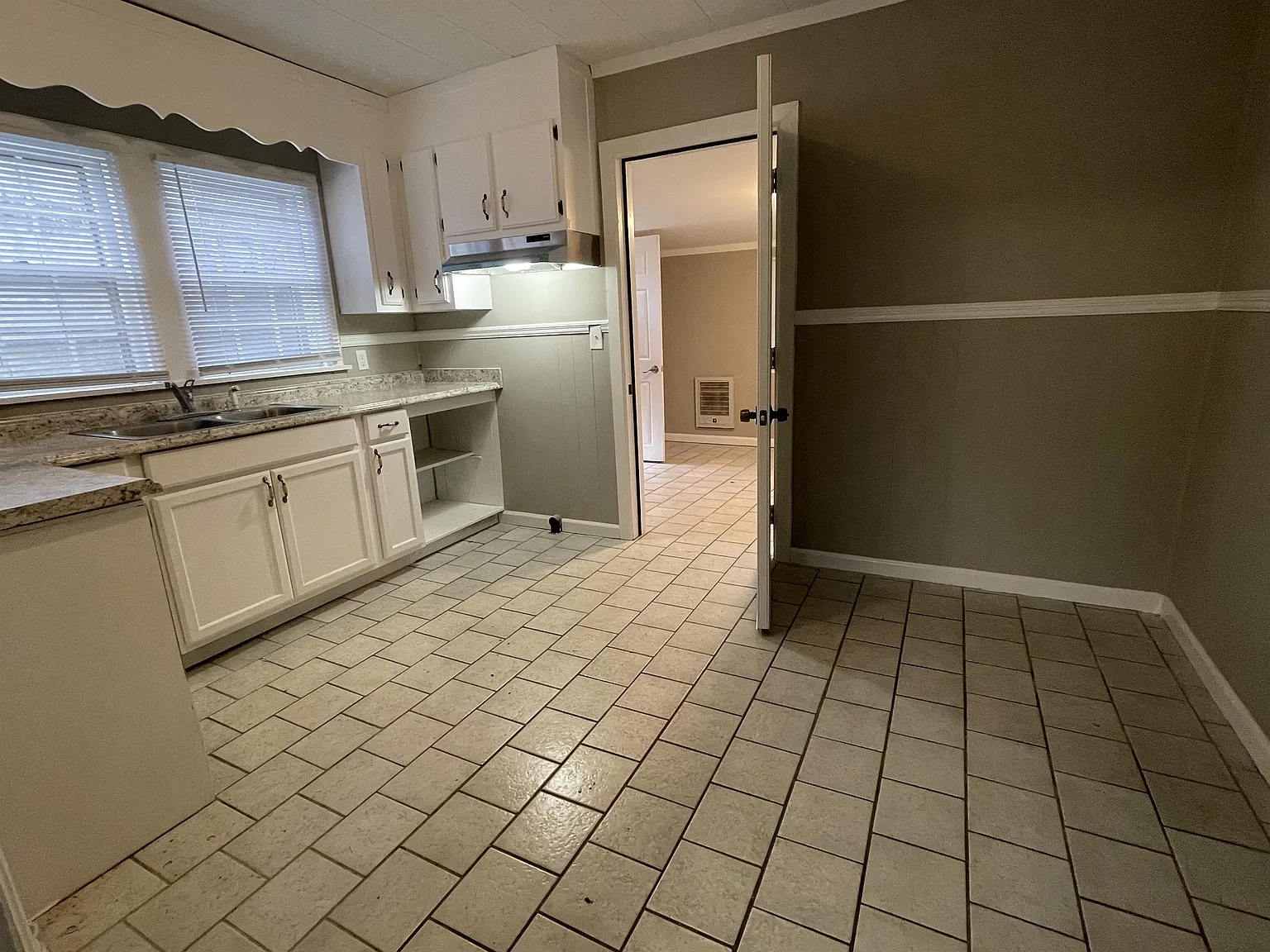 823 Bridge Avenue - 1 — Photo 4