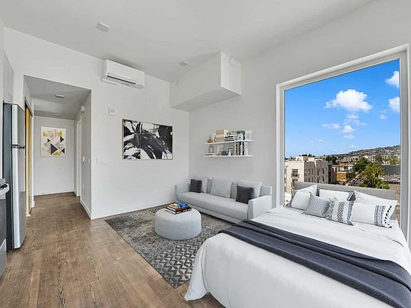5th image of 6762 Hawthorn Ave #607