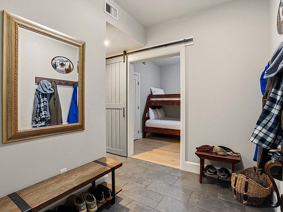 3rd image of 702 Sandpoint Ave #7302