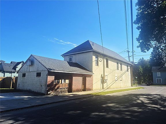 3rd image of 72 W Main St