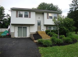 43 Old Mill Rd, Wallkill, NY 12589