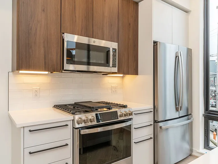 1601 Frankford Ave — Photo 9