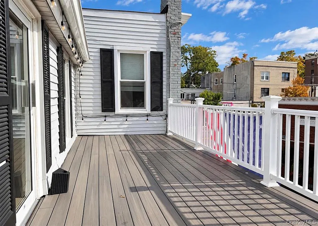 2 bed, 1100 sqft, $3,850 — Photo 1